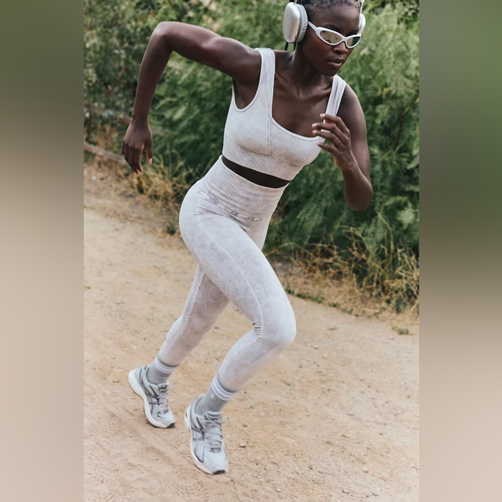 M/L matching set!✨Free People Ice Grey Good Karma Set🩶